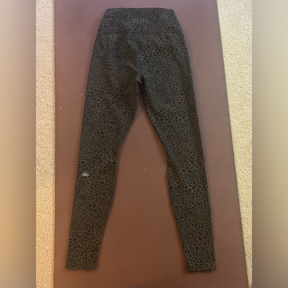 ALO Yoga Black Patterned Leggings